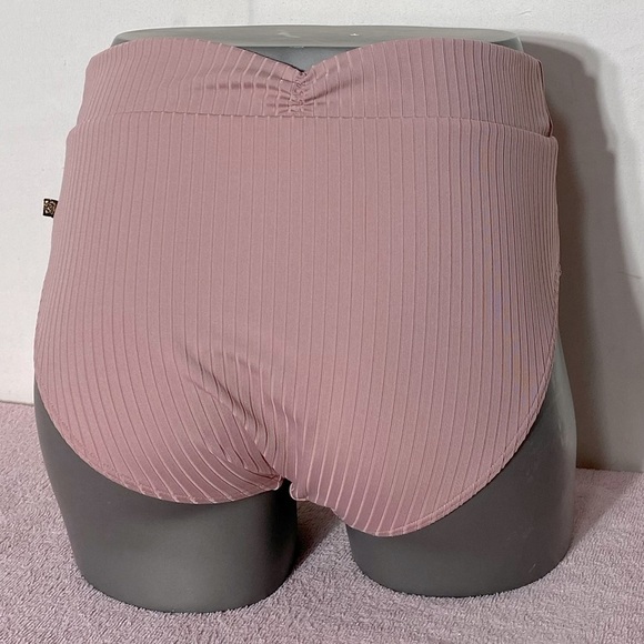 5/$25 La Vie En Rose Aqua Dusty Pink Ribbed Bikini Bottoms M - Picture 3 of 11